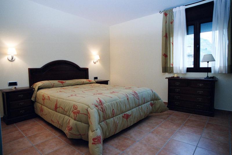 Apartamentos Les Picardes 에스포트 객실 사진