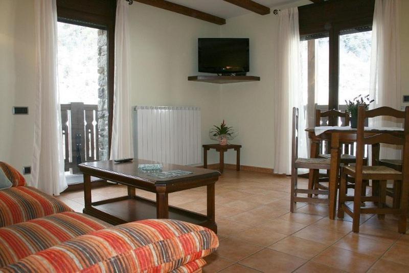 Apartamentos Les Picardes 에스포트 객실 사진
