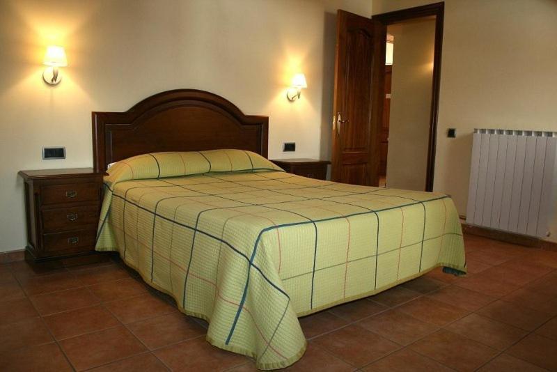 Apartamentos Les Picardes 에스포트 객실 사진